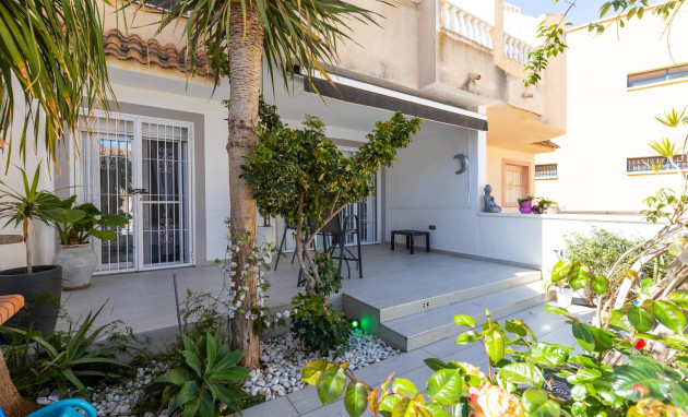 Reventa - Bungalow - Planta Baja - Guardamar del Segura - Urbanizaciones