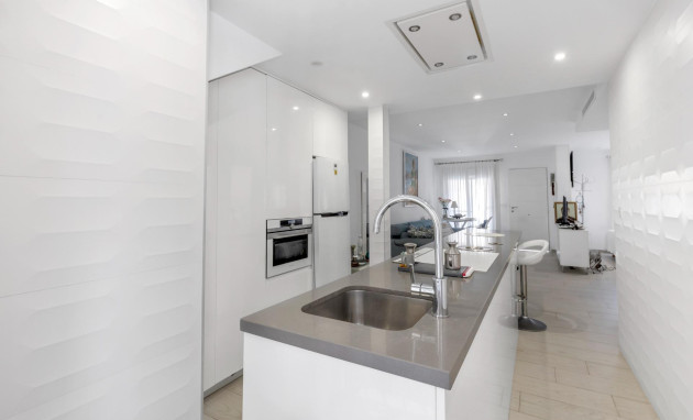 Reventa - Bungalow - Planta Baja - Guardamar del Segura - Urbanizaciones