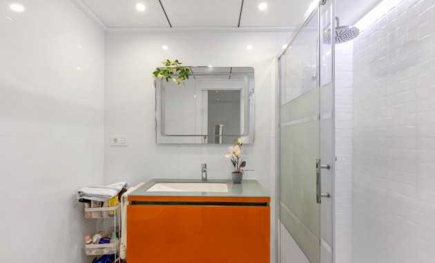 Reventa - Bungalow - Planta Baja - Guardamar del Segura - Urbanizaciones