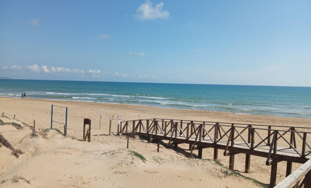 Reventa - Bungalow - Planta Baja - Guardamar del Segura - Urbanizaciones