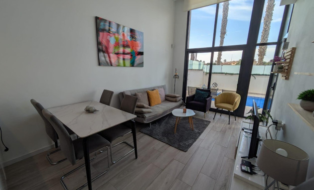 Herverkoop - Villa - Orihuela Costa - Montezenia