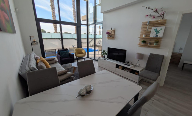 Herverkoop - Villa - Orihuela Costa - Montezenia