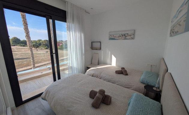 Herverkoop - Villa - Orihuela Costa - Montezenia