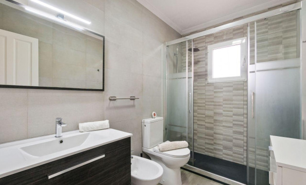 Herverkoop - Terraced house - Orihuela Costa - Punta Prima