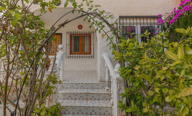 Revente - Villa - Torrevieja - El chaparral