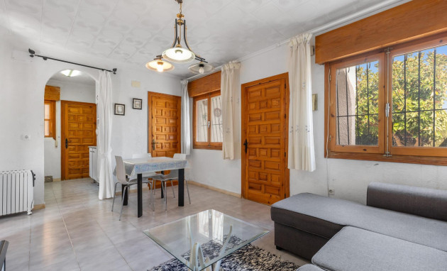 Revente - Villa - Torrevieja - El chaparral