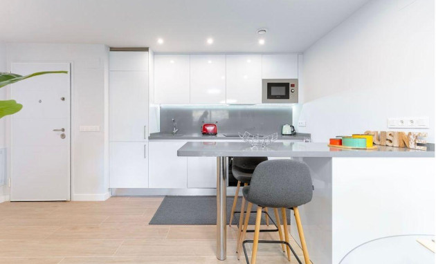 Herverkoop - Apartment - Orihuela Costa - Las Filipinas