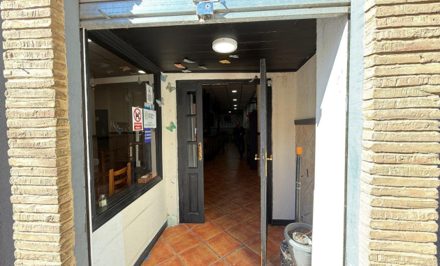 Reventa - Comercial - Torrevieja - Estacion de autobuses