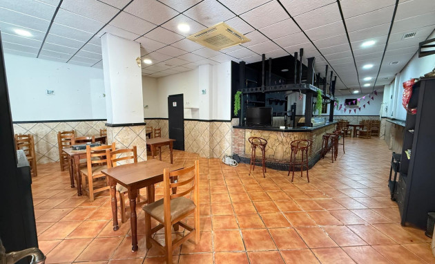 Reventa - Comercial - Torrevieja - Estacion de autobuses