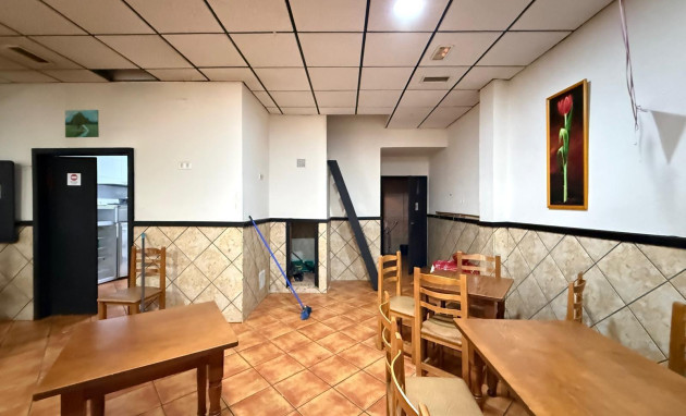 Reventa - Comercial - Torrevieja - Estacion de autobuses