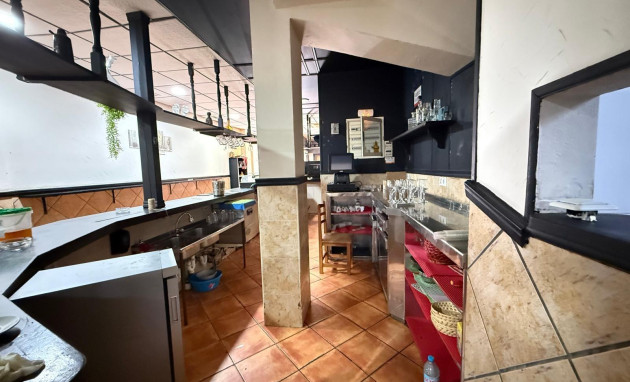 Reventa - Comercial - Torrevieja - Estacion de autobuses