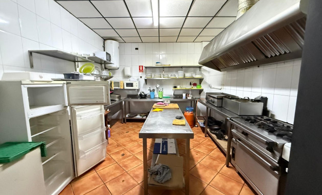 Reventa - Comercial - Torrevieja - Estacion de autobuses