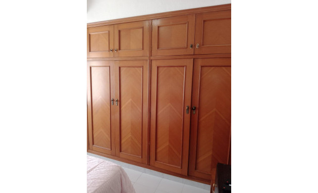 Herverkoop - Apartment - Torrevieja - Estacion de autobuses