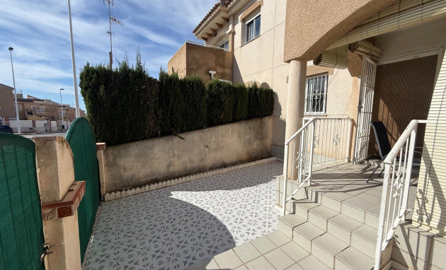 Resale - Bungalow - Groundfloor - Torrevieja - Parque las naciones
