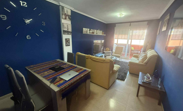 Resale - Apartment - Almoradí