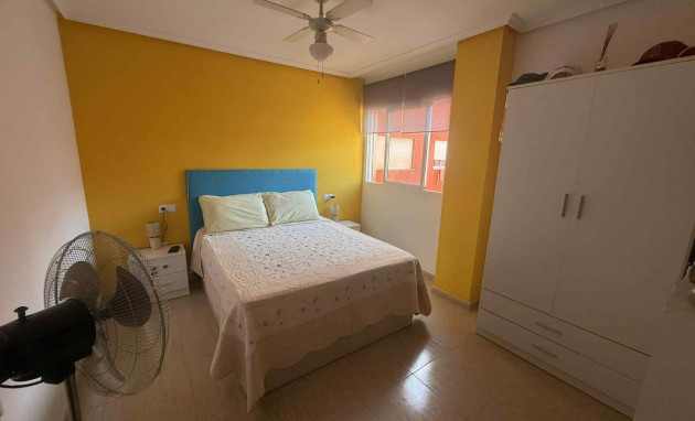 Resale - Apartment - Almoradí