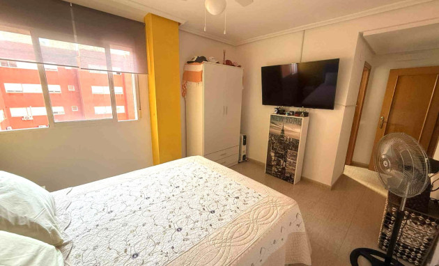 Resale - Apartment - Almoradí