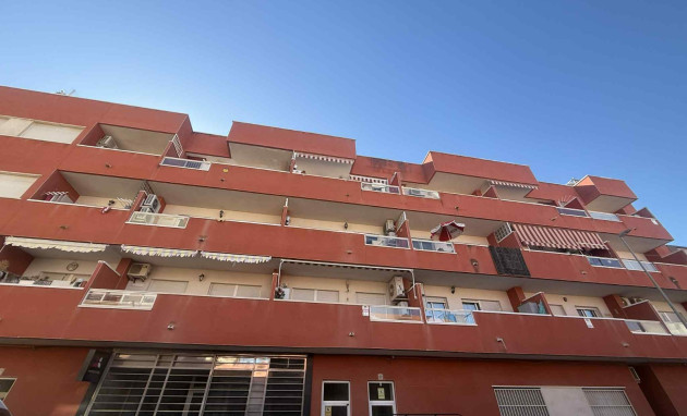 Resale - Apartment - Almoradí