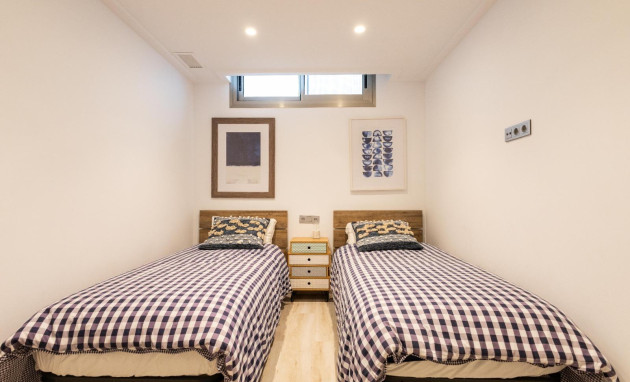 Revente - Villa - Orihuela Costa - PAU 26