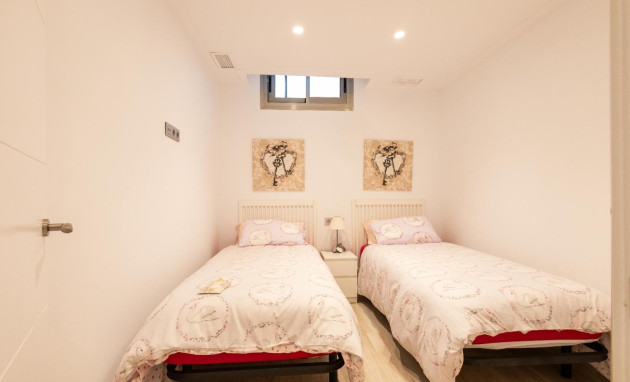 Revente - Villa - Orihuela Costa - PAU 26