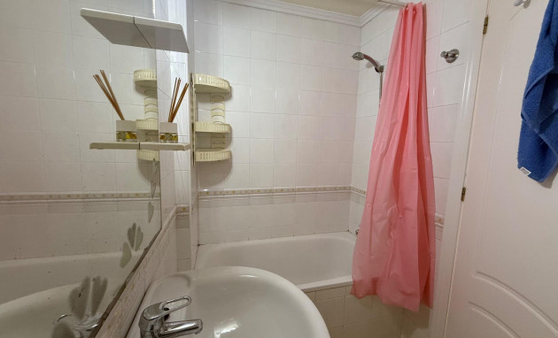 Resale - Bungalow - Groundfloor - Torrevieja - Aguas Nuevas