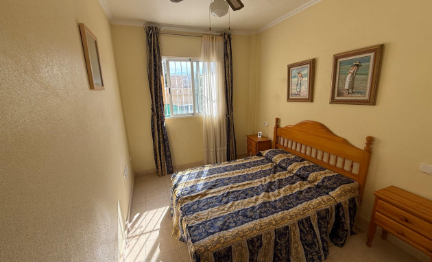 Resale - Bungalow - Groundfloor - Torrevieja - Aguas Nuevas