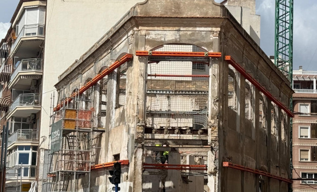 Location à long terme - Commercial - Torrevieja - Paseo maritimo