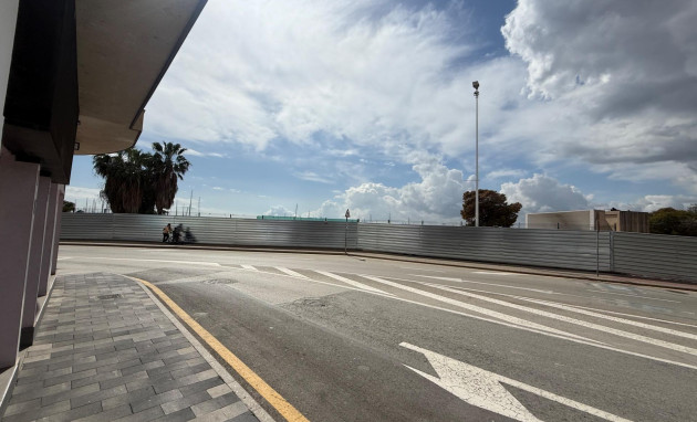 Location à long terme - Commercial - Torrevieja - Paseo maritimo