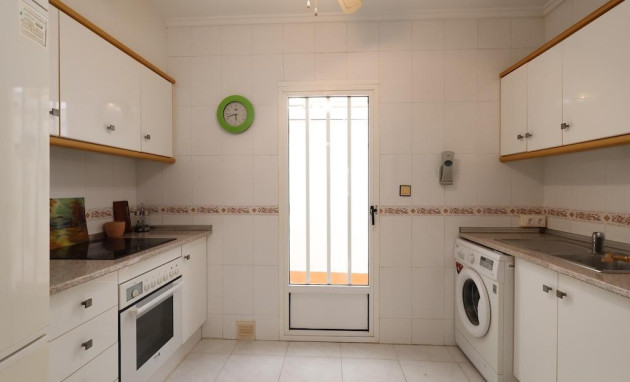 Herverkoop - Bungalow - Gelijkvloers - Torrevieja - Carrefour