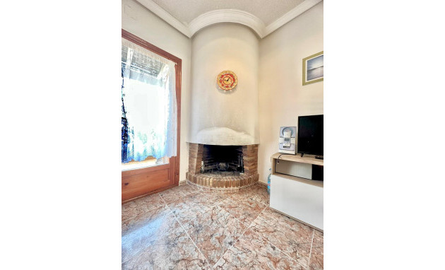 Revente - Bungalow - Rez-de-chaussée - Torrevieja - Centro