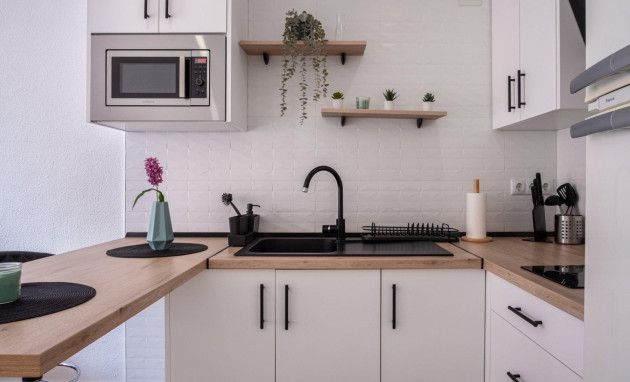 Resale - Studio - Torrevieja - Estacion de autobuses