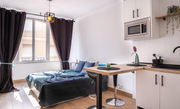 Resale - Studio - Torrevieja - Estacion de autobuses