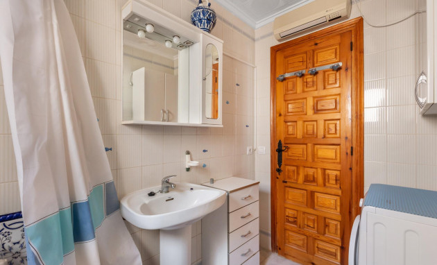 Resale - Villa - Torrevieja - La siesta