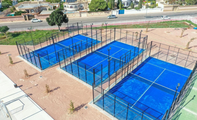 Resale - Villa - Torrevieja - La siesta