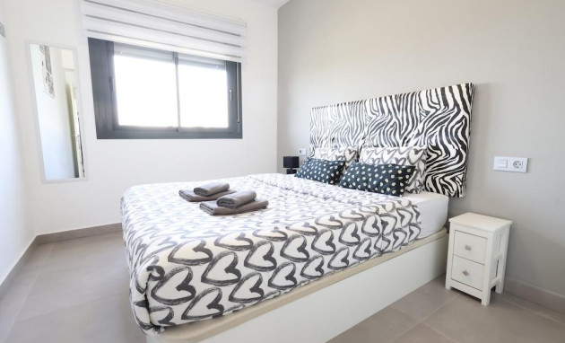 Herverkoop - Bungalow - Gelijkvloers - Pilar de la Horadada - Zona Pueblo