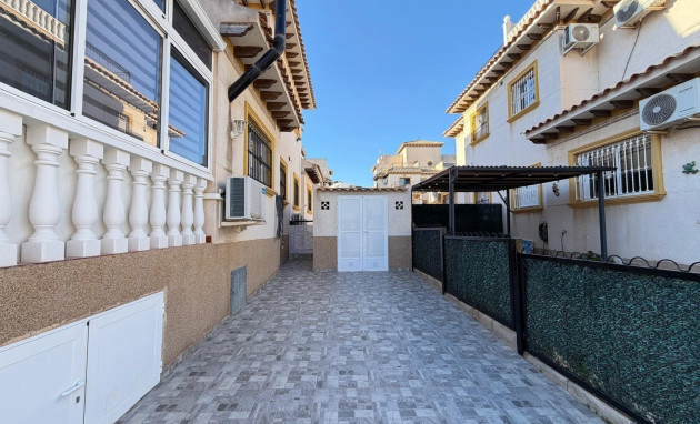 Herverkoop - Terraced house - Orihuela Costa - Las Filipinas