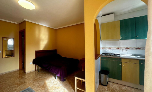 Herverkoop - Apartment - Torrevieja - Centro