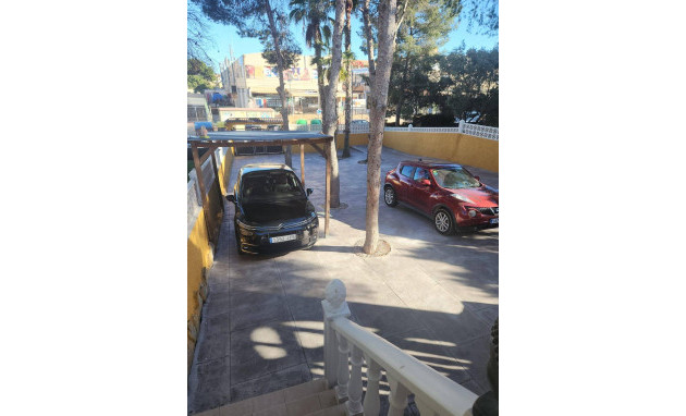 Herverkoop - Villa - Orihuela Costa - Los Almendros-La Florida