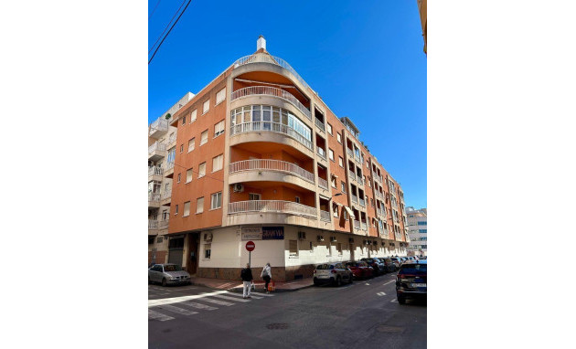 Herverkoop - Apartment - Torrevieja - torrevieja