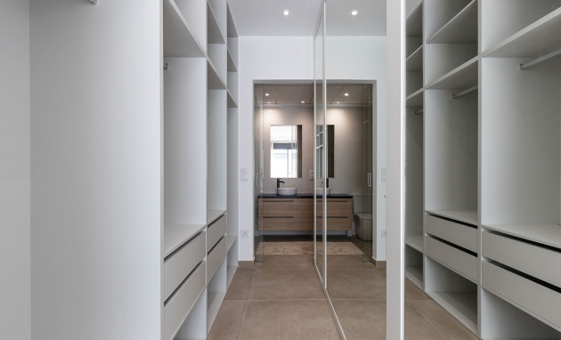 Resale - House - Dolores