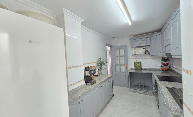 Resale - Apartment / Flat * - Los Montesinos *