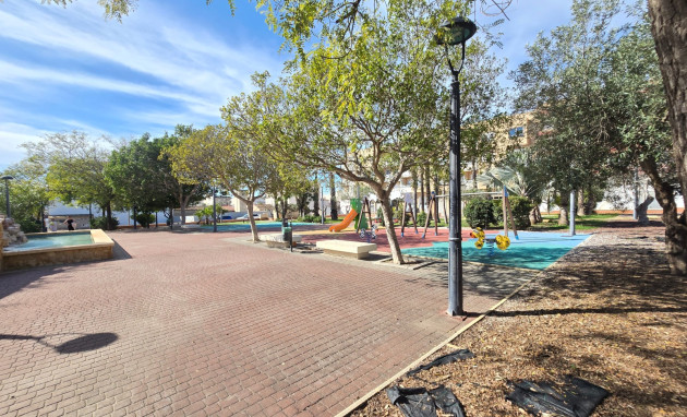 Resale - Apartment / Flat * - Los Montesinos *