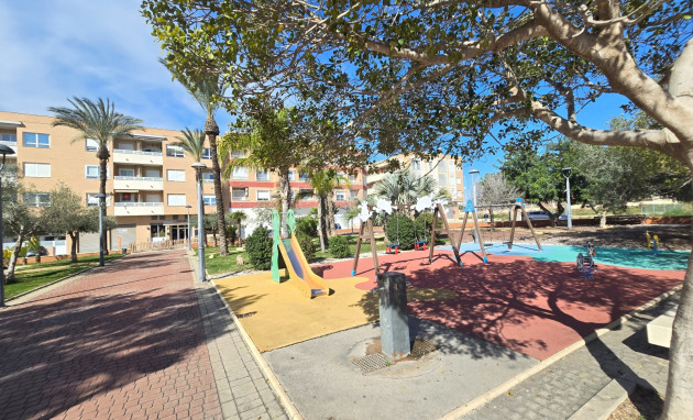 Resale - Apartment / Flat * - Los Montesinos *