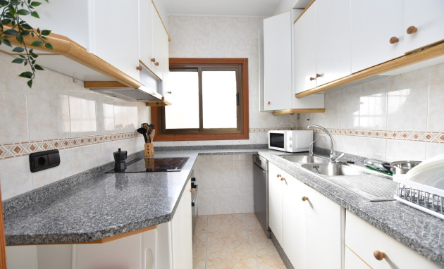 Herverkoop - House - Quad - Orihuela Costa - Playa Flamenca