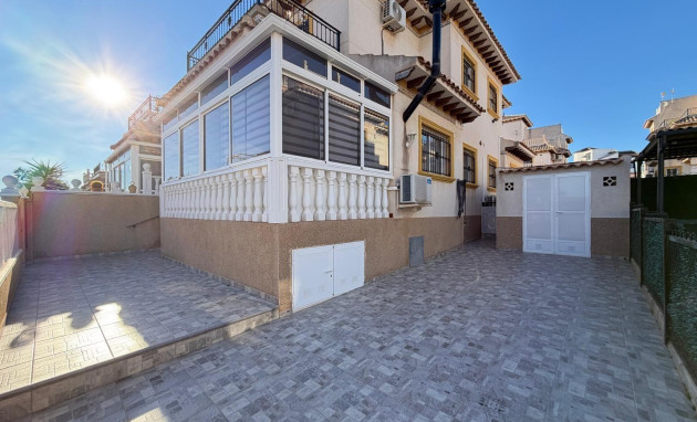 Herverkoop - Terraced house - Orihuela Costa - Las Filipinas