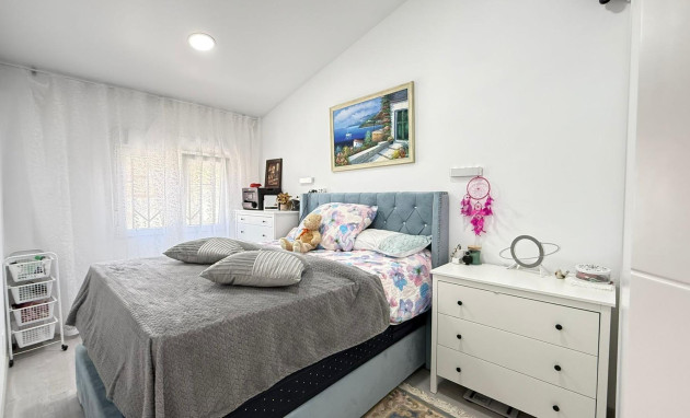 Herverkoop - Bungalow - Gelijkvloers - Torrevieja - Playa del cura