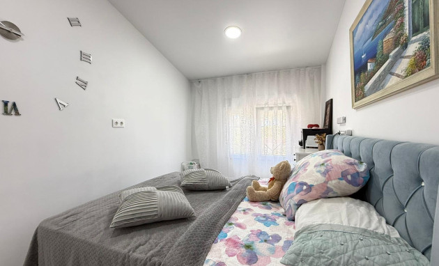 Herverkoop - Bungalow - Gelijkvloers - Torrevieja - Playa del cura