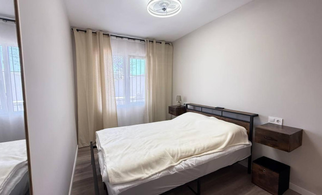 Herverkoop - Bungalow - Gelijkvloers - Orihuela Costa - La Regia