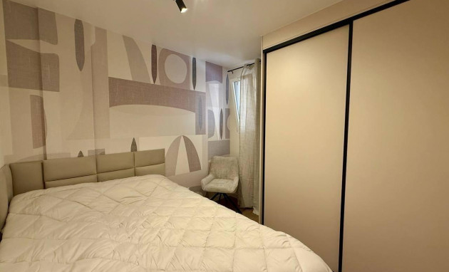 Reventa - Apartment - Torrevieja - Estacion de autobuses