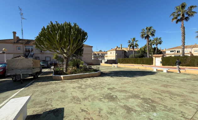 Herverkoop - Bungalow - Gelijkvloers - Torrevieja - Aguas Nuevas